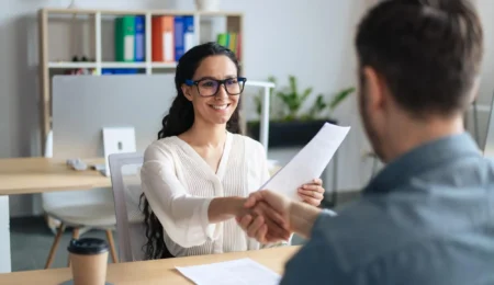 Consejos para buscar empleo en anuncios clasificados en España