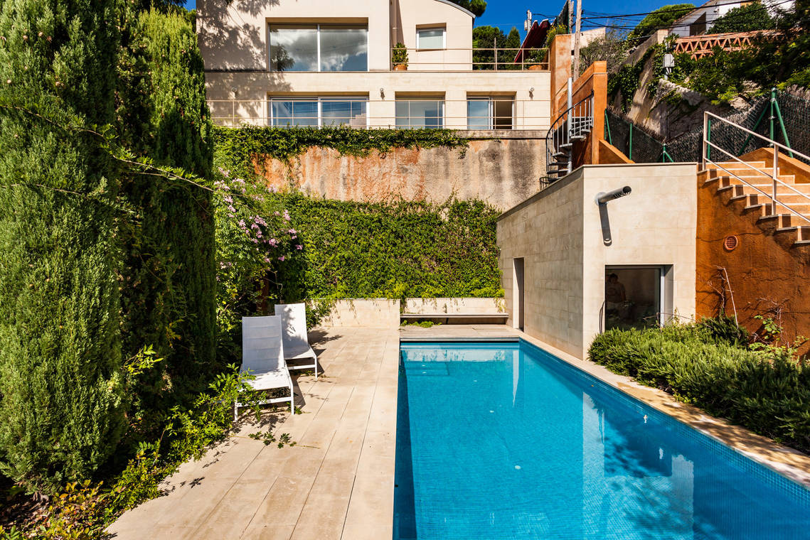 Vendo casa en calle Torrelavega, Madrid