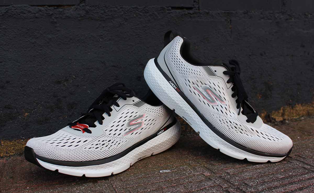 Zapatillas running blancas